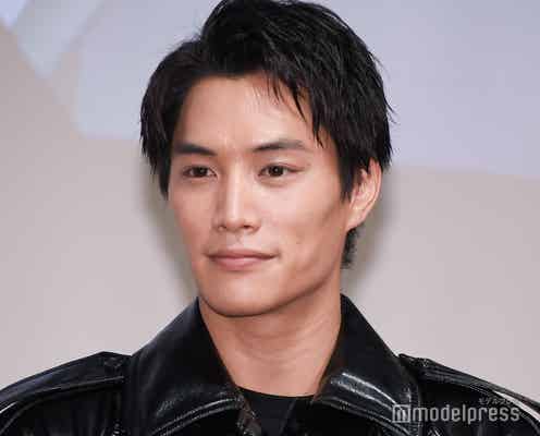 鈴木伸之、殺し屋界のエース役で身長2メートル超え?<ボクの殺意が恋をした>