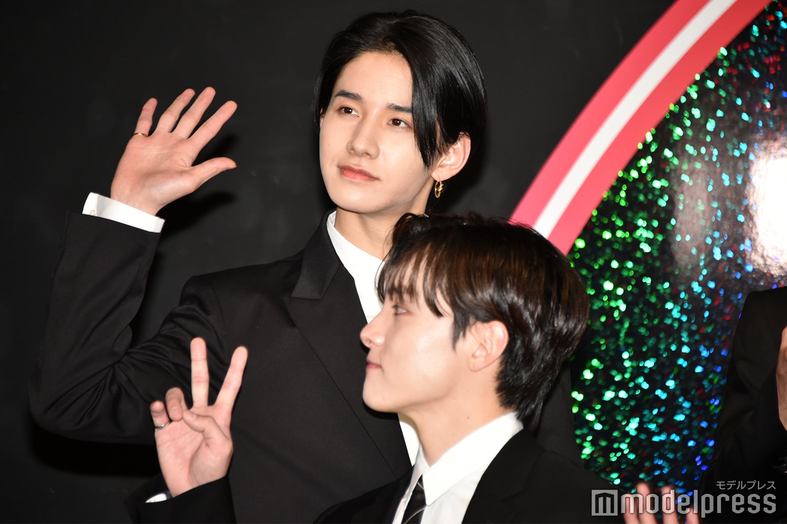 佐藤景瑚、川西拓実 （C）モデルプレス