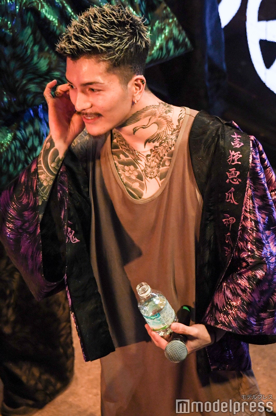 DJふぉい 「レペゼン恐怖のカウントダウンライブ ～ガチで生配信～」（C）モデルプレス