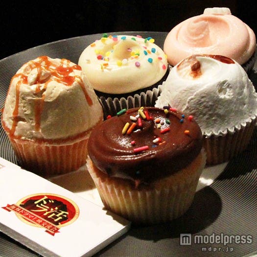 デザートはマグノリアベーカリーのカップケーキ