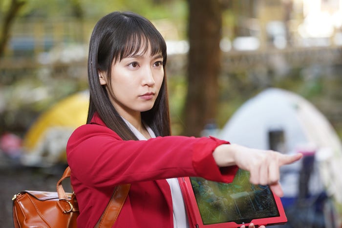 吉岡里帆 (C)テレビ朝日