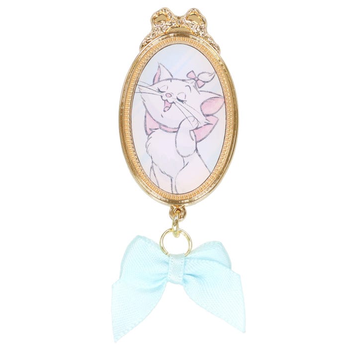 ピンバッジ¥1,200(C)Disney
