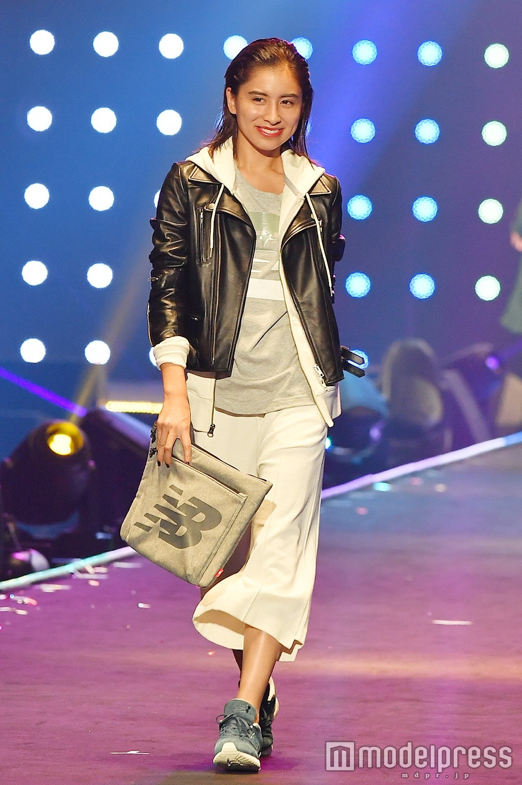 ラブリ（C）モデルプレス