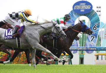 【安田記念】8番人気シックスペンスがG1初制覇、武豊は史上最年長G1勝利記録を更新