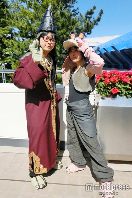 選考で選ばれたボス・ナス(左)ジャー・ジャー・ビンクス(右)の仮装ゲスト