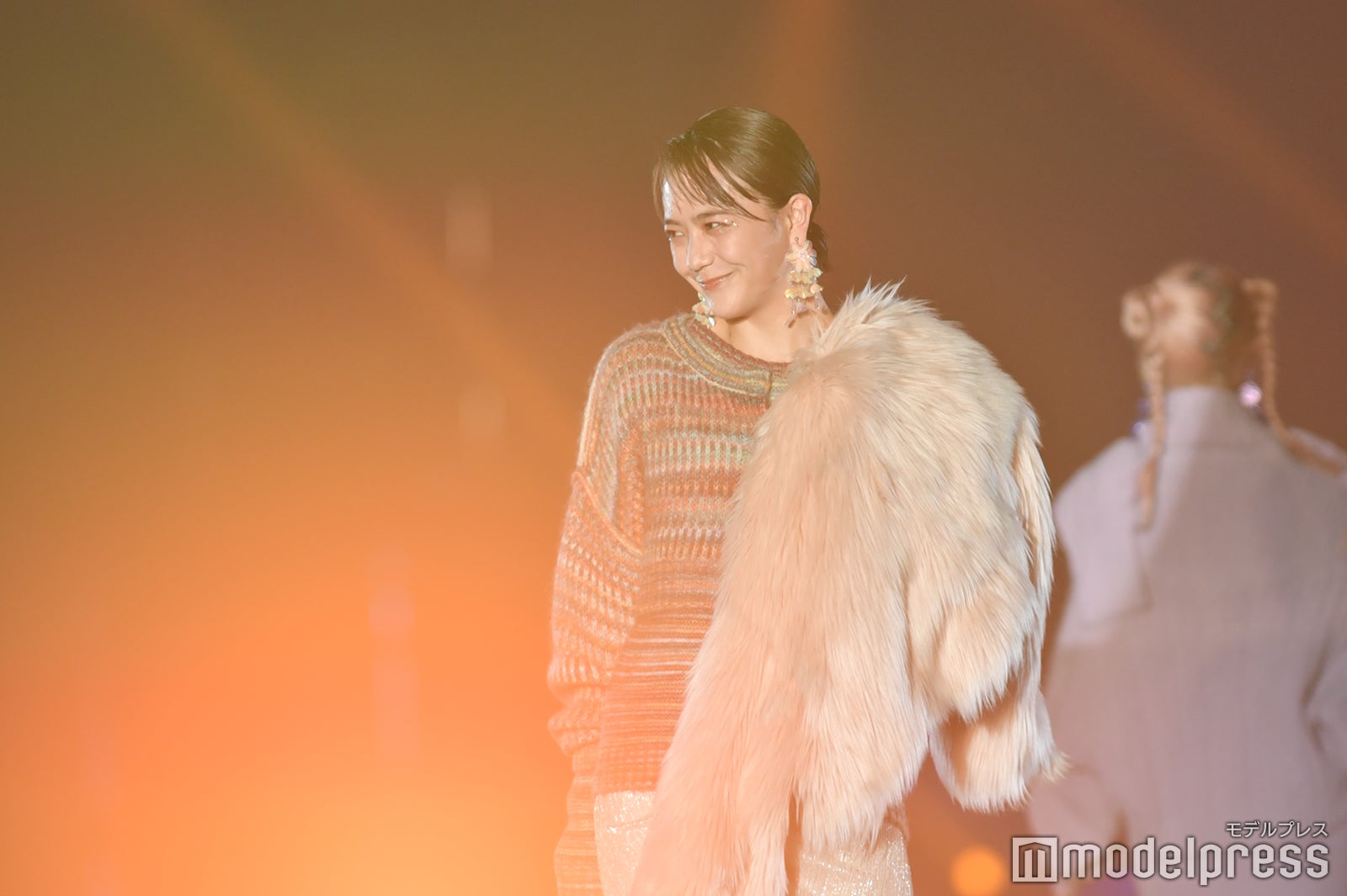 （C）モデルプレス