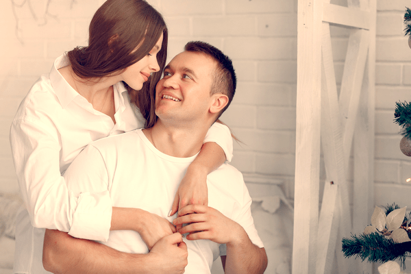 骨抜きにされるぅ 男性が思わずニヤける 萌えハグ のテクニックとは モデルプレス