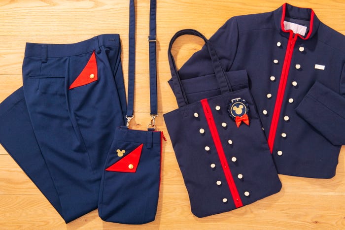 「東京ディズニーリゾート・サーキュレーティングスマイル」グッズイメージ(C)Disney