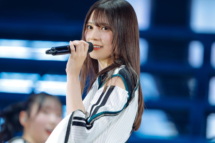 小坂菜緒「日向坂46 BRAND NEW LIVE 2025『OVER THE RAINBOW』」撮影:上山陽介