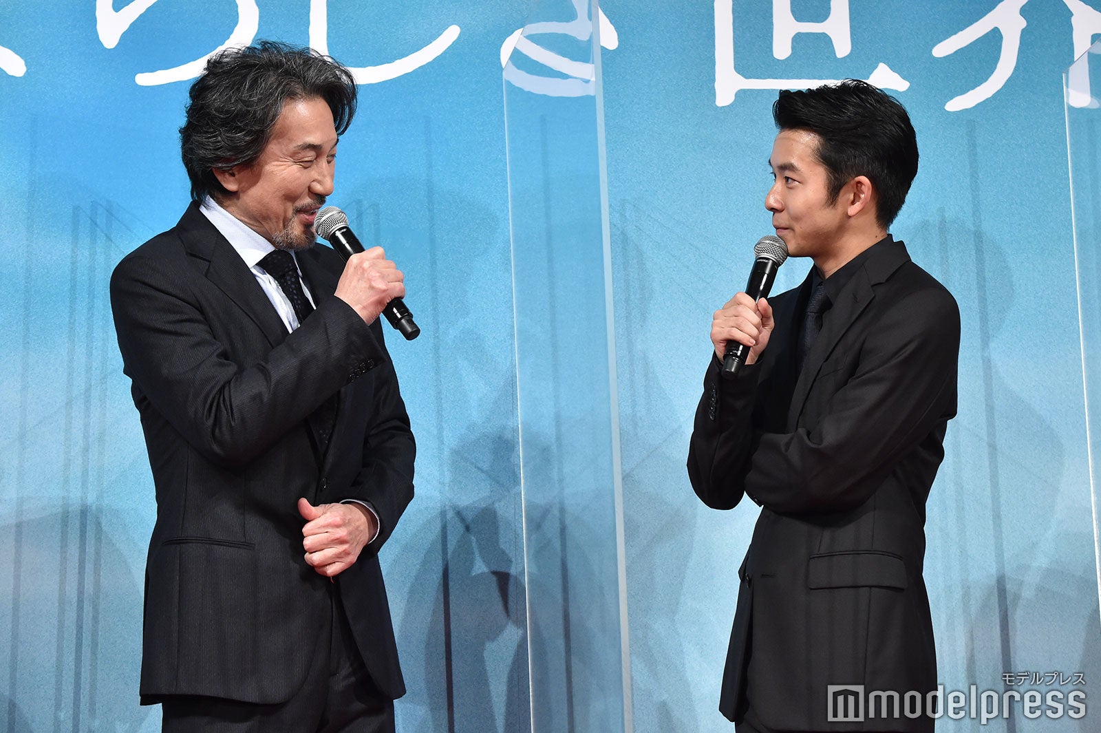 役所広司、仲野太賀（C）モデルプレス