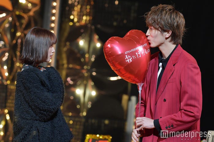 中村ゆりか、杉野遥亮 (C)モデルプレス