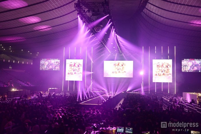 「第21回 東京ガールズコレクション2015 AUTUMN/WINTER」会場の様子