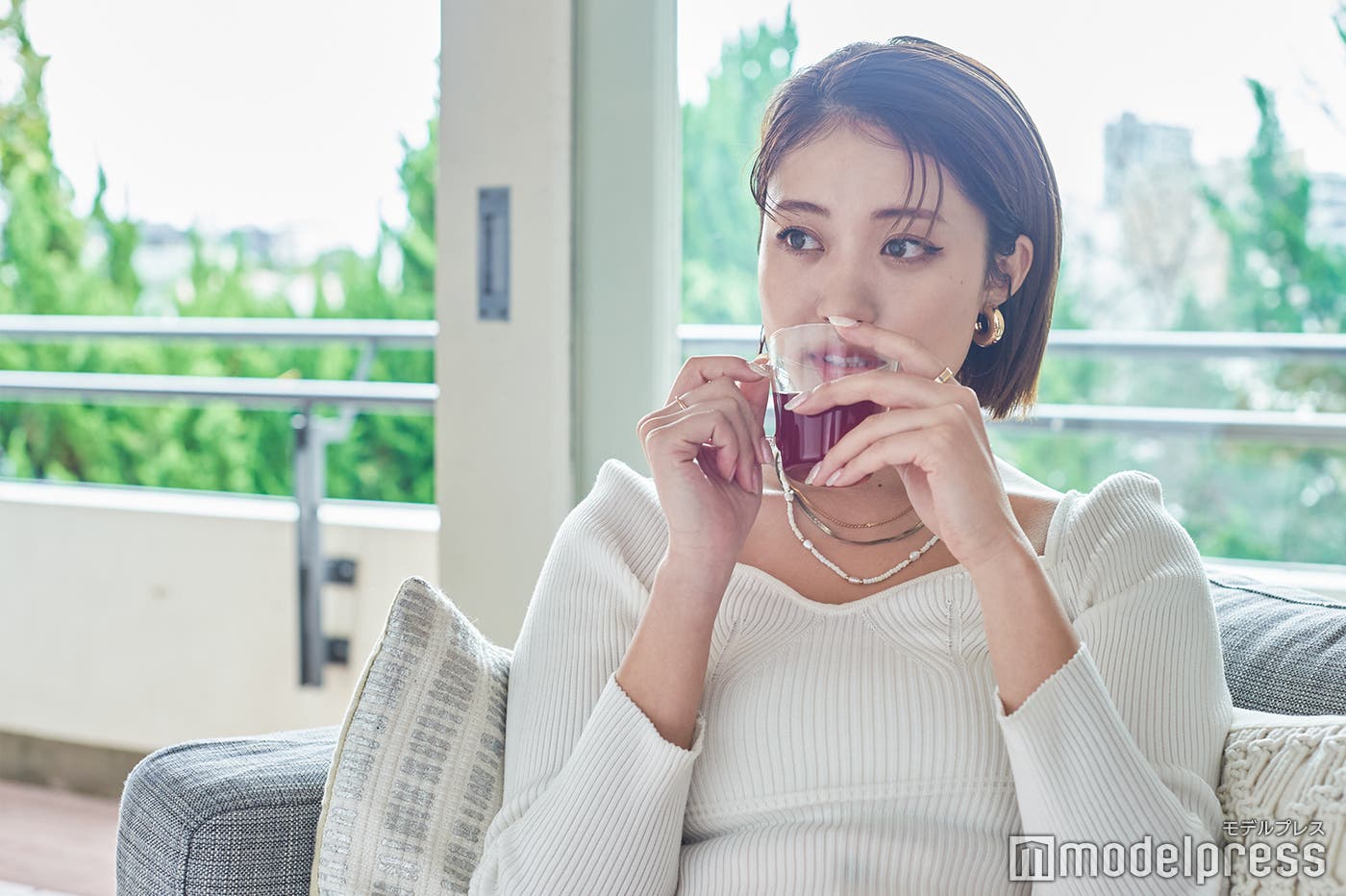 日々のステインをケア(C)モデルプレス