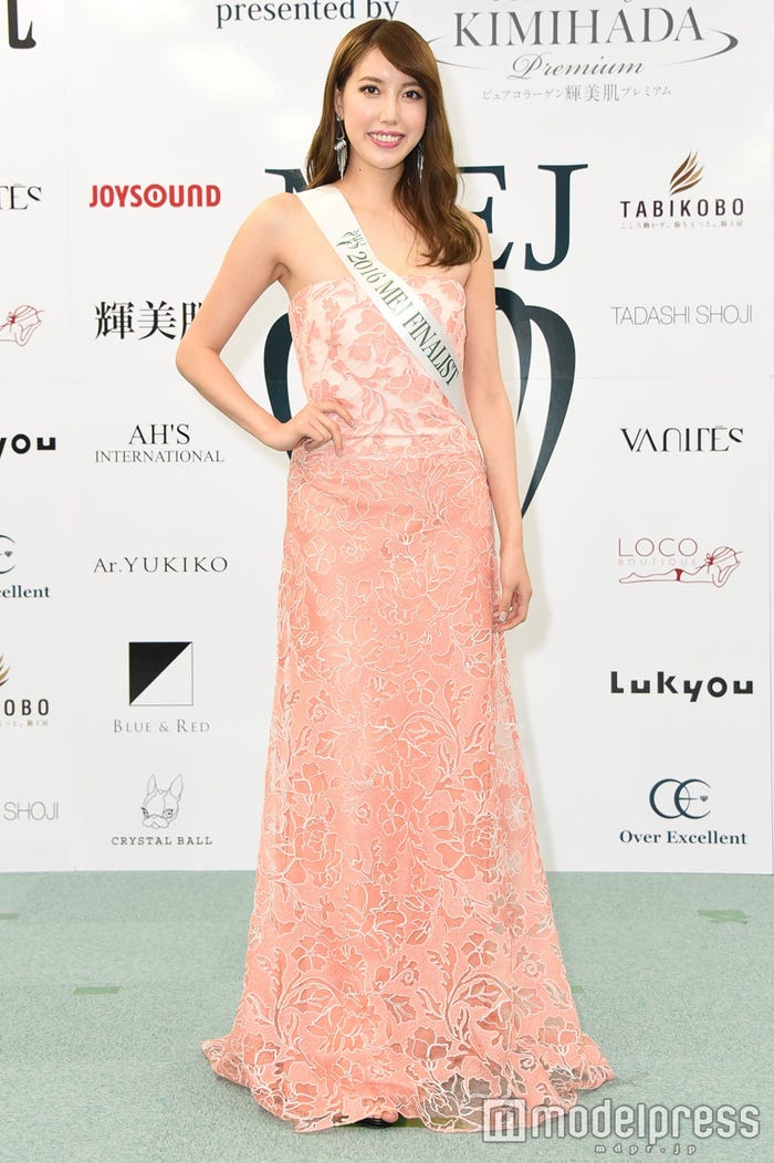 青木麻璃奈さん(C)モデルプレス