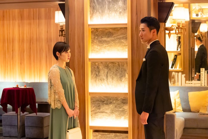 吉谷彩子、岩本照(C)テレビ朝日