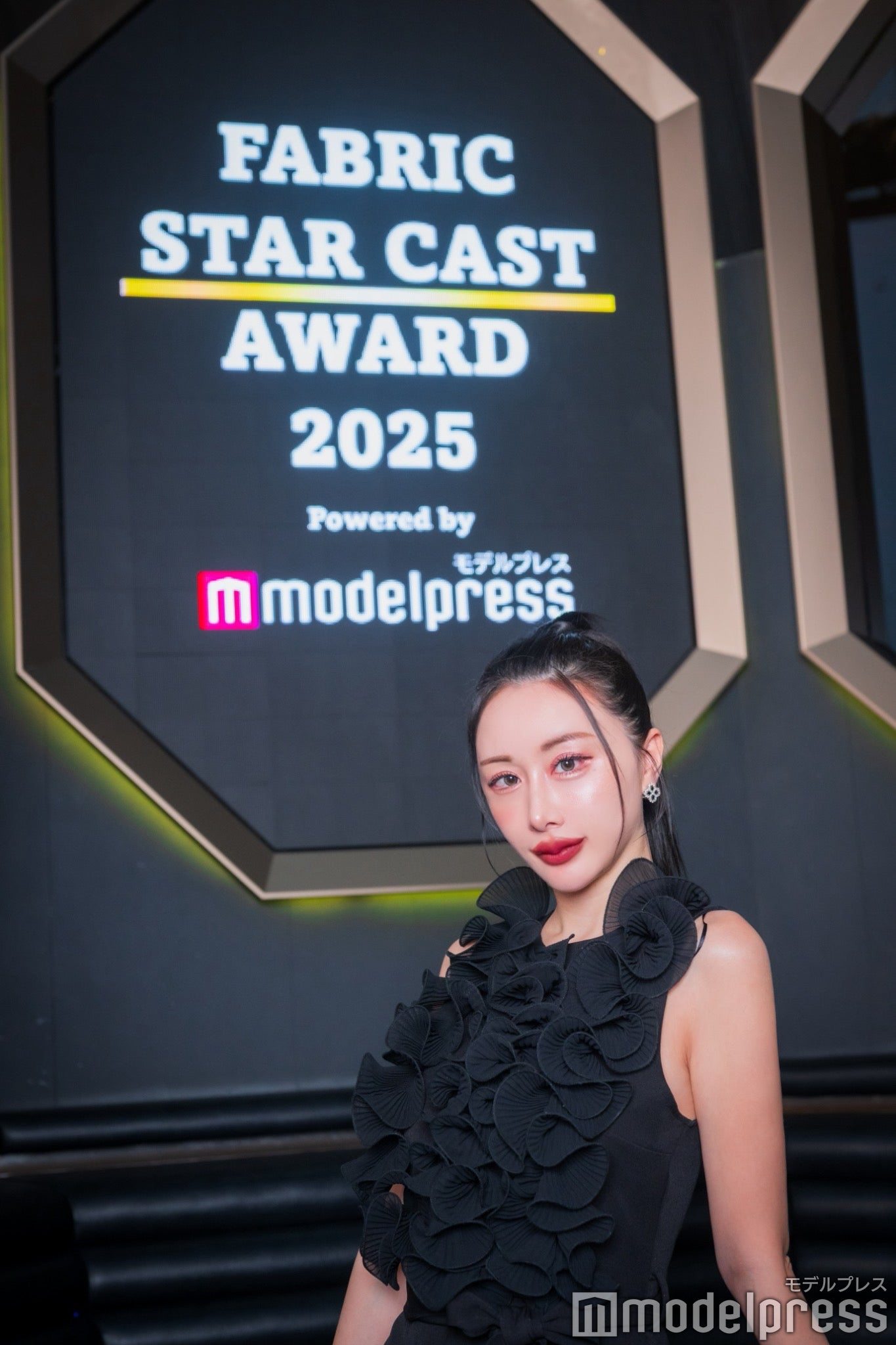 六本木人気キャバ嬢ゆいが大切にする“自分を信じ抜くこと”「その先にしか見えない景色が必ずある」【FABRIC STAR CAST AWARD 2025】