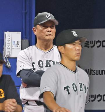 九回サヨナラ負けの巨人・橋上監督代行「残念でした」 田中瑛が3四死球から痛打される 牧への死球は微妙な判定も「あれはこちらからはどうしようもない」