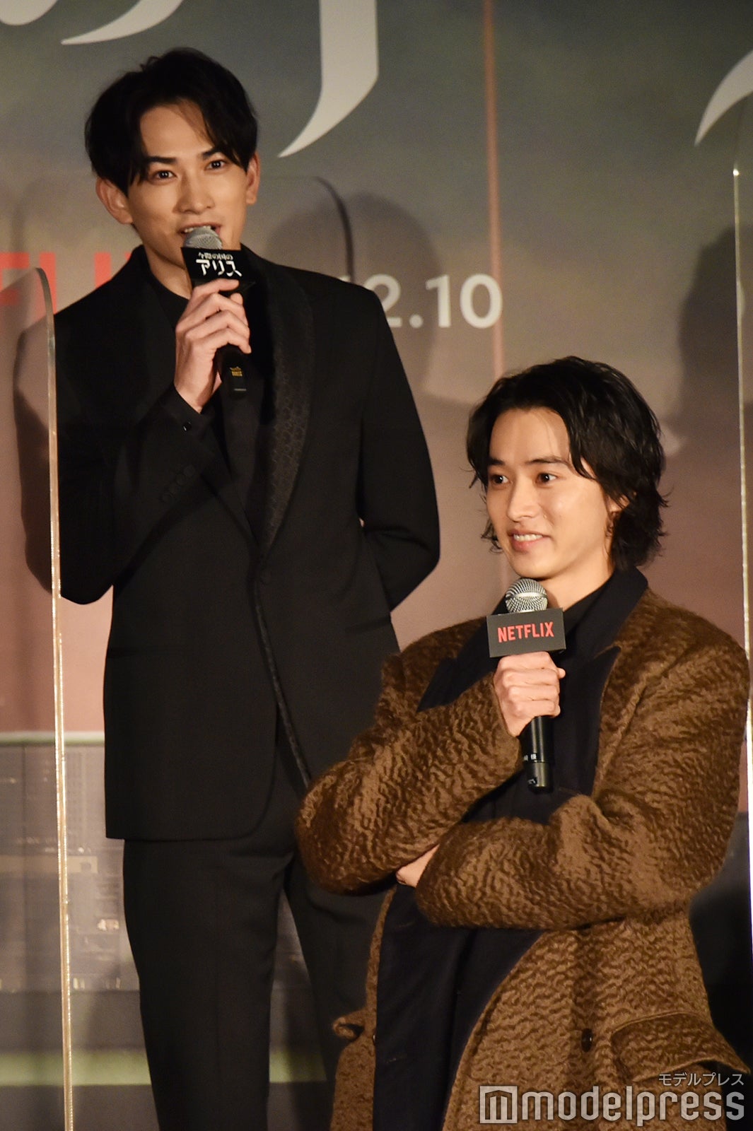 町田啓太、山崎賢人（C）モデルプレス