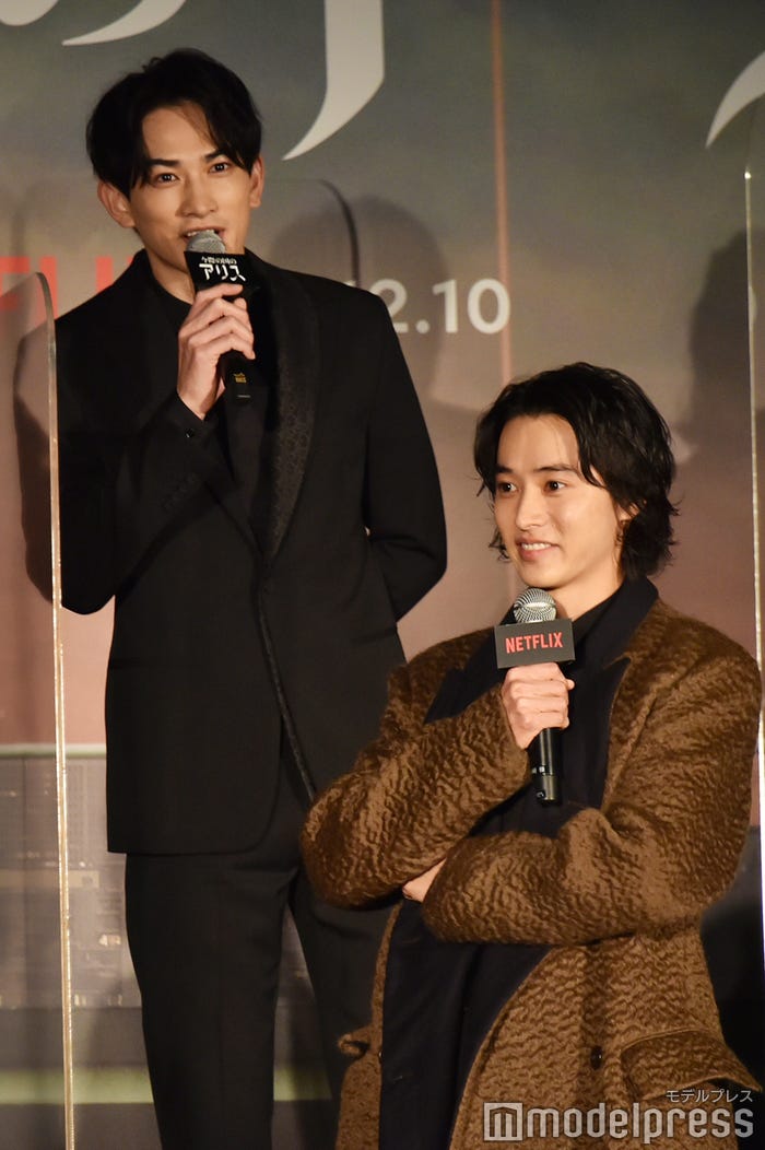 町田啓太、山崎賢人(C)モデルプレス