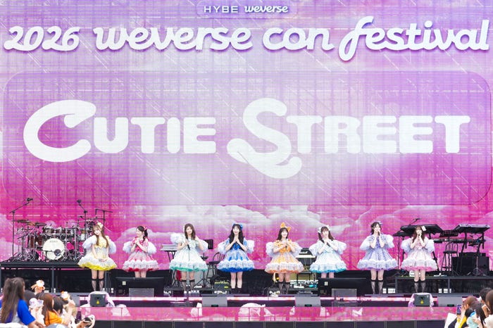 CUTIE STREET「Weverse Park」(C)2026 Weverse Con Festival