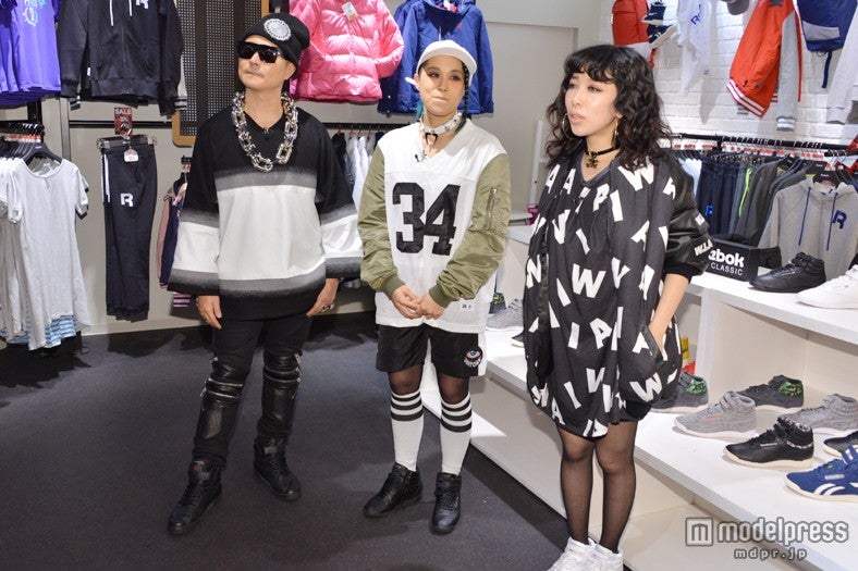 （左より）VERBAL、AI、加藤ミリヤ