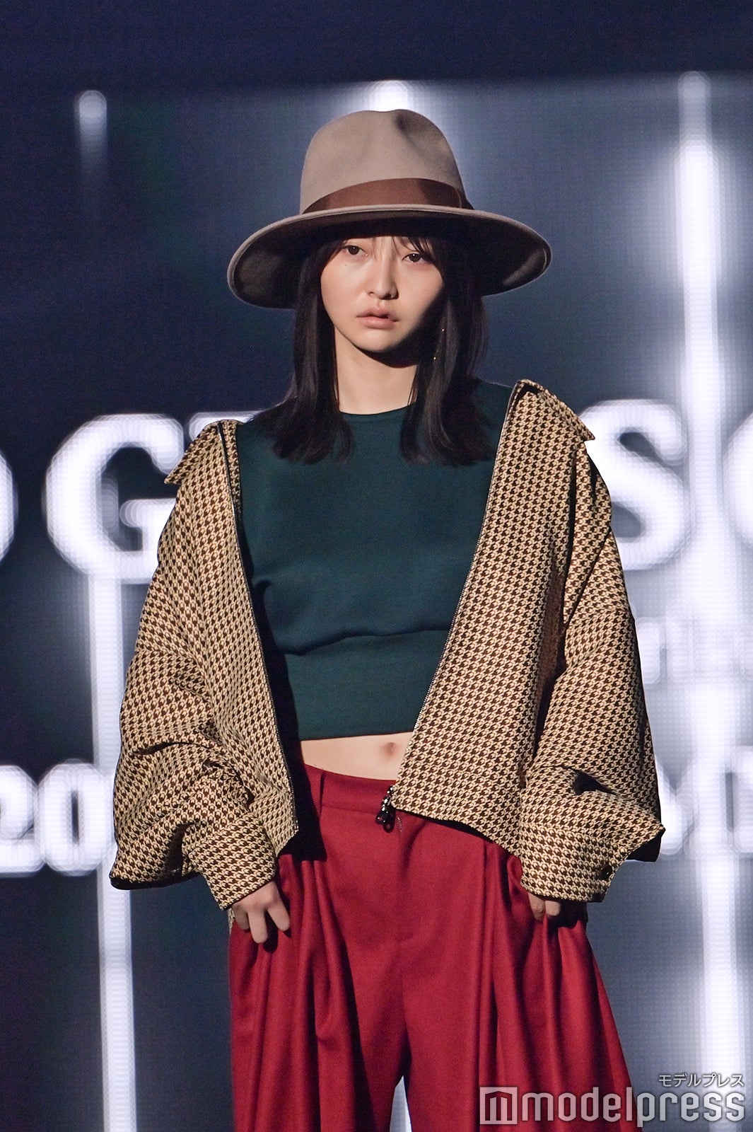 （C）モデルプレス