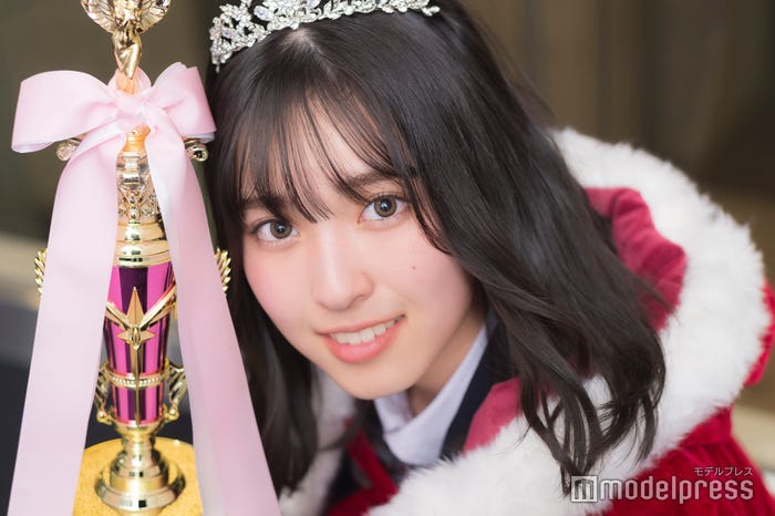 「女子高生ミスコン2022」グランプリ・村谷美奏(C)モデルプレス