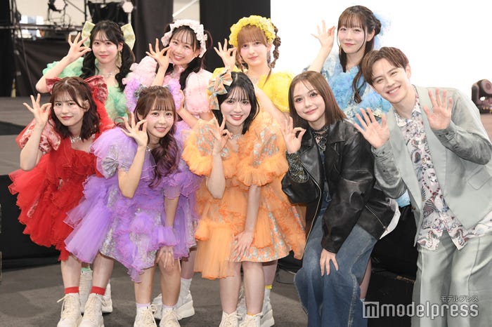 FRUITS ZIPPER、村重杏奈、ウエンツ瑛士(C)モデルプレス