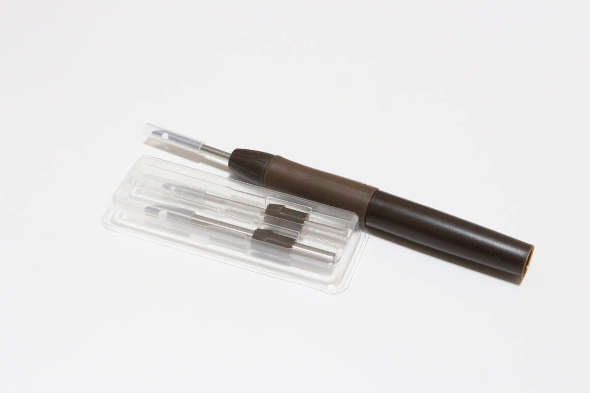 ダイソーのパンチニードル（替針3種セット）のビジュアル