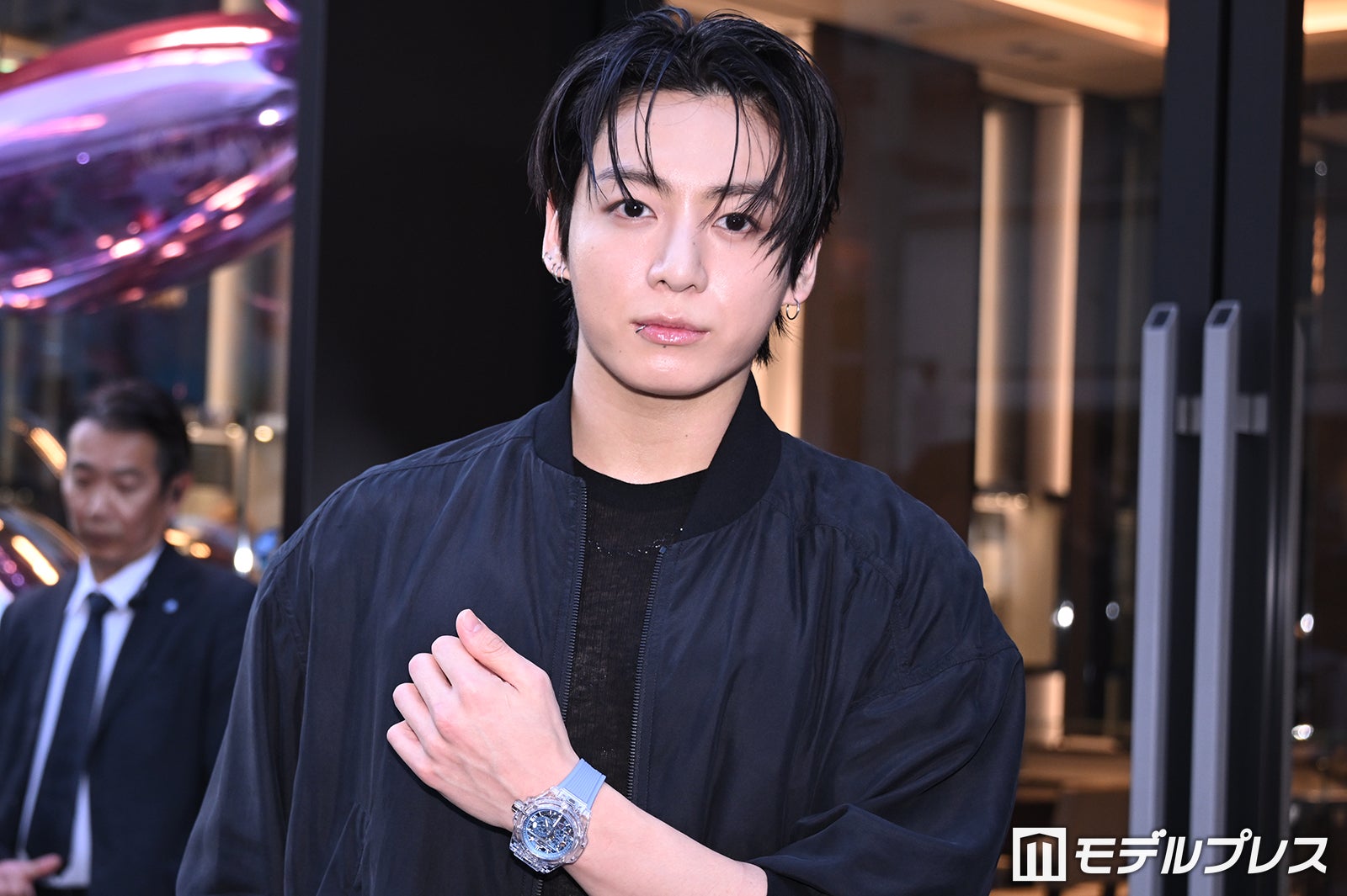 BTSジョングク、銀座に降臨 1100万円超え高級時計身につけ登場