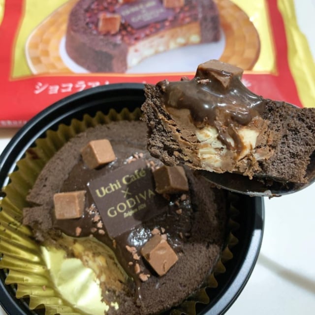 ローソンとゴディバのコラボアイス