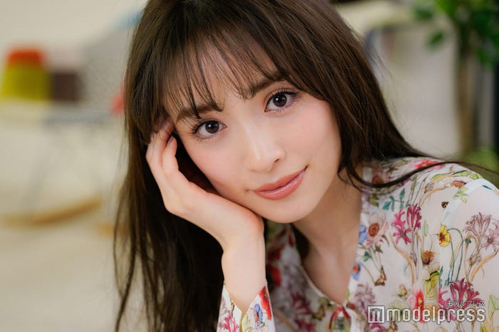 泉里香 (C)モデルプレス