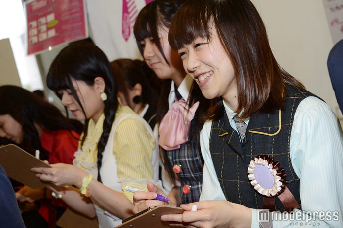 小澤綾乃(C)モデルプレス