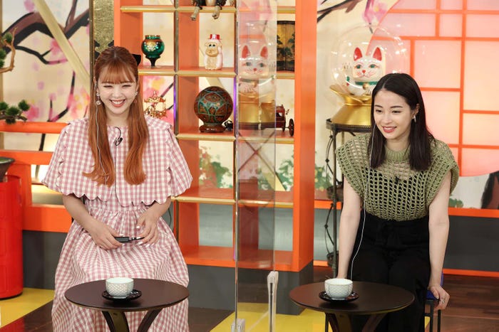 藤田ニコル、広瀬すず(C)フジテレビ