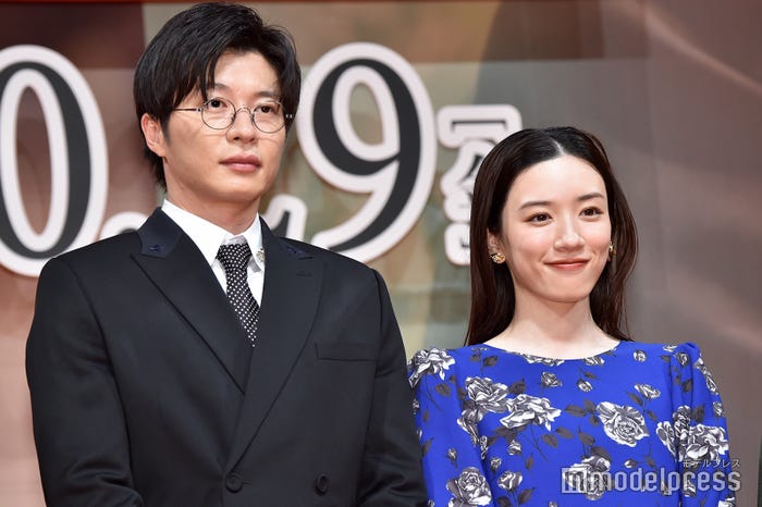 田中圭、永野芽郁 (C)モデルプレス