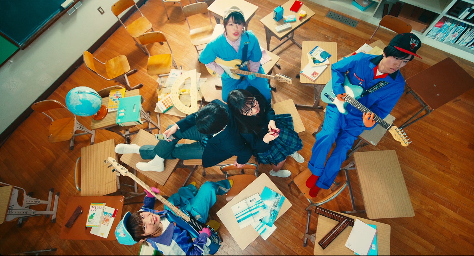 「hanabi」MVより（提供写真）