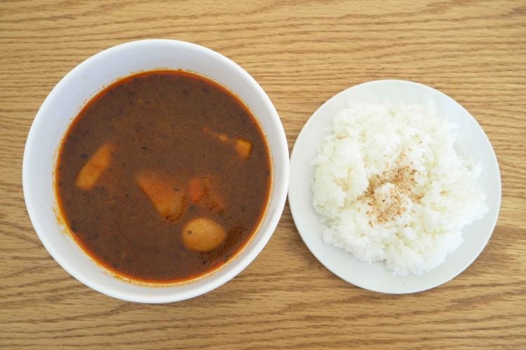 富良野スープカレーポーク　厚切り豚バラ肉入