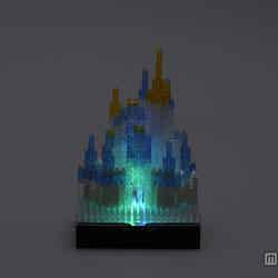 ナノブロック（3色のLEDに光る）／￥3,800（C）Disney