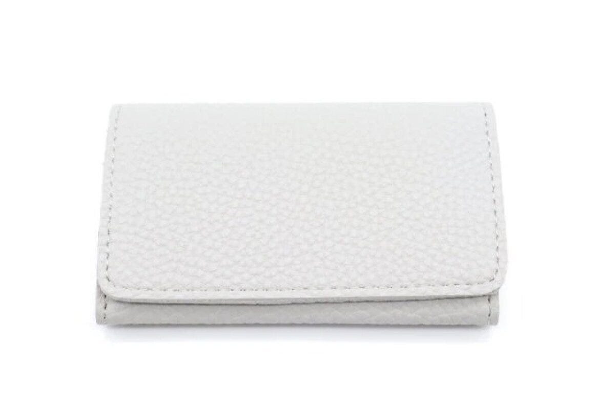 ダイソー　レザー調マチ付き名刺ケース（ベーシック）