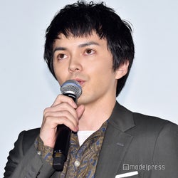 林遣都、「人生を変えてくれた」“女子3人”とのエピソード振り返る<コーヒーが冷めないうちに>