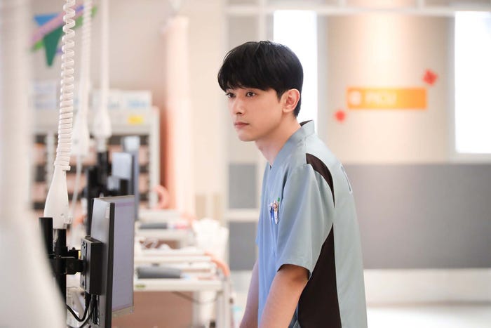 吉沢亮「PICU 小児集中治療室」第9話より(C)フジテレビ