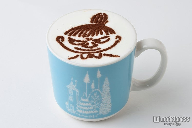 シルエットのキャラクターは、ムーミン、リトルミイ、スナフキン、ニョロニョロから好きな柄を選べる（C）Moomin Characters TM