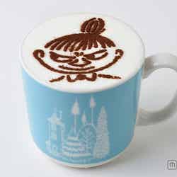 シルエットのキャラクターは、ムーミン、リトルミイ、スナフキン、ニョロニョロから好きな柄を選べる(C)Moomin Characters TM