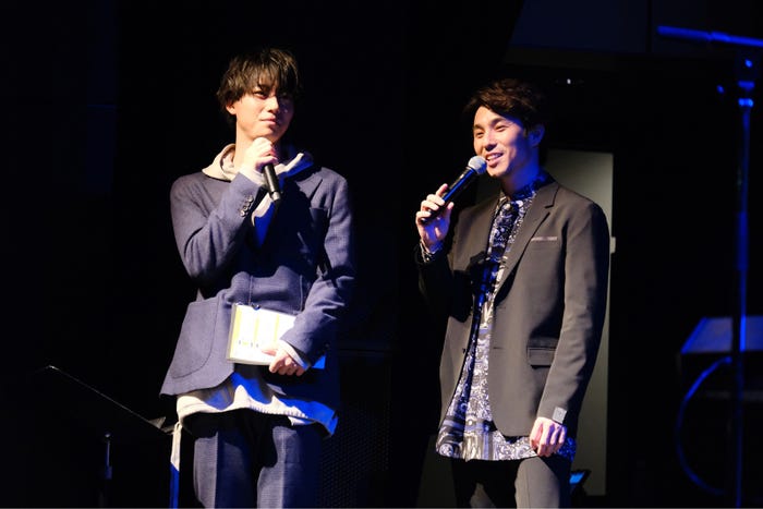 井上祐貴、中尾明慶(C)ホリプロ