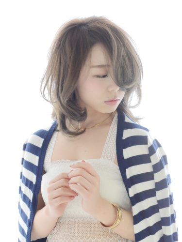 大人気のミルクティーカラーで旬を取り入れよう 明るめ 暗めの髪色までご紹介 モデルプレス 大人気のミルクティーカラーで旬を取り入れよう 明るめ 暗めの髪色までご紹介 モデルプレス