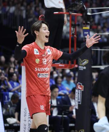 SVリーグ サントリー敗れ大阪B逆王手 高橋藍「明日勝てばいいだけの話」