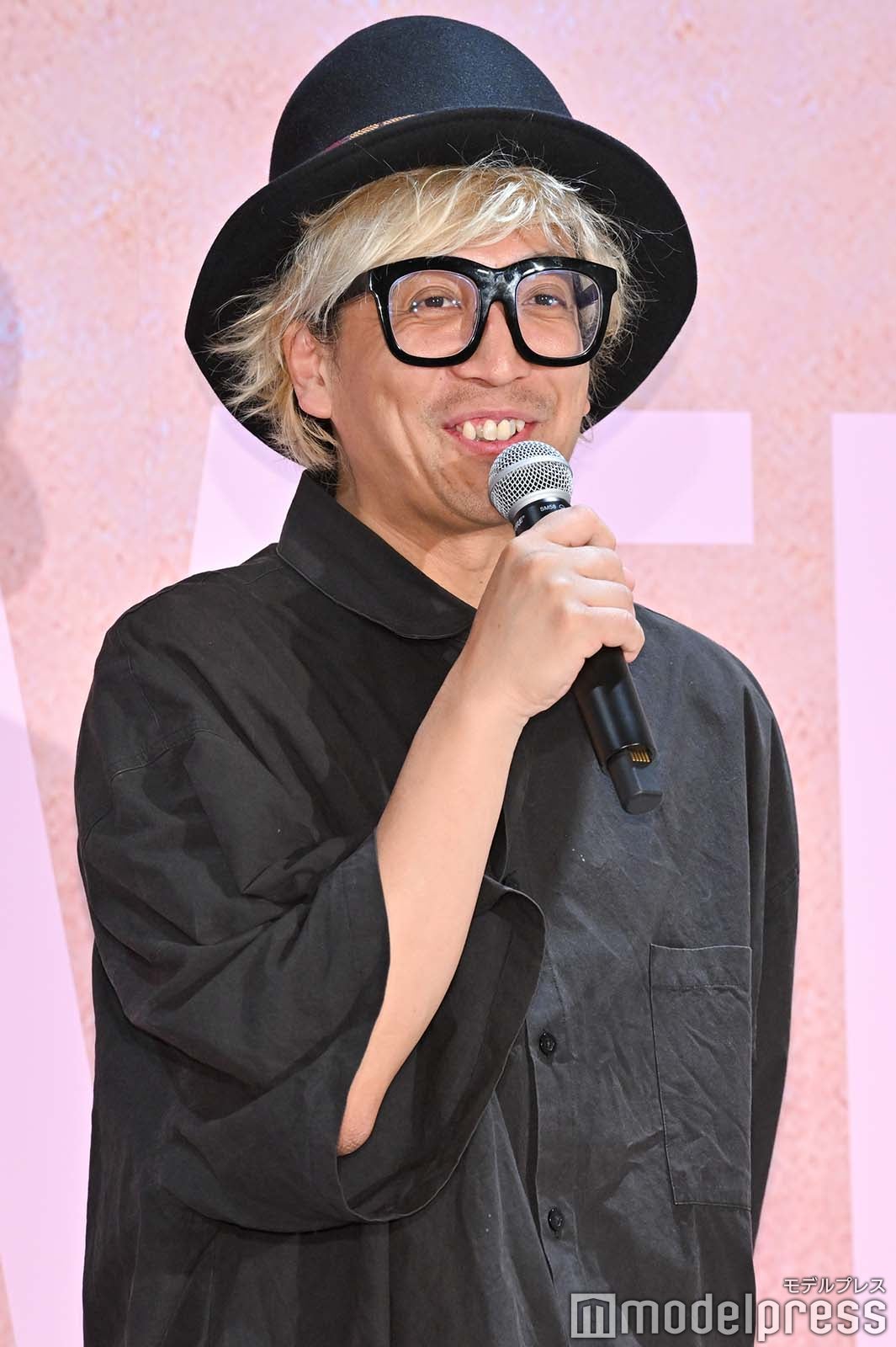 千原徹也監督（C）モデルプレス