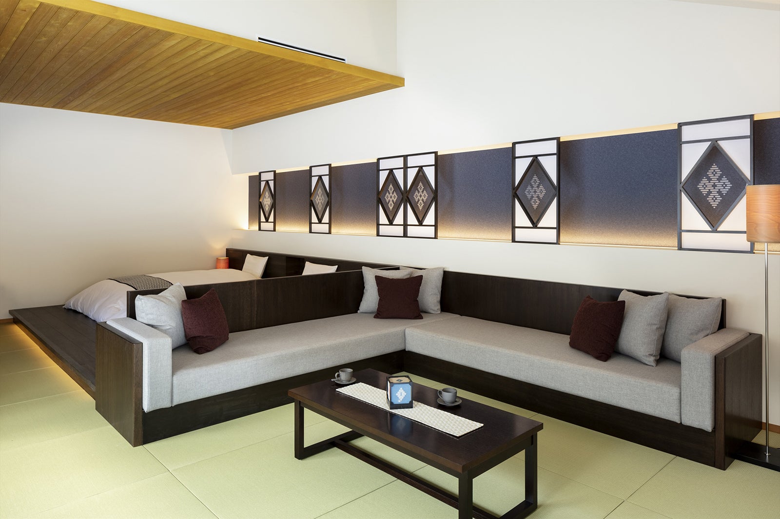 和室リビングスペース付／画像提供：星野リゾート