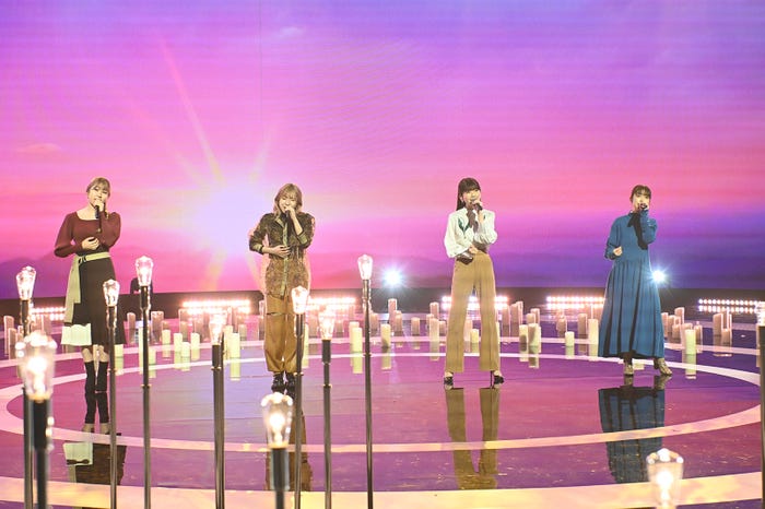 Little Glee Monster(左から)かれん、MAYU、manaka、アサヒ/リハーサル時撮影(C)NHK