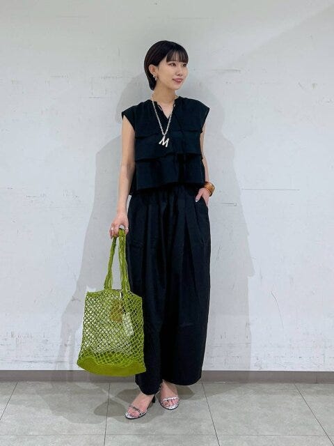 黒ワイドパンツ コーデ 黒ワイドパンツコーデ5